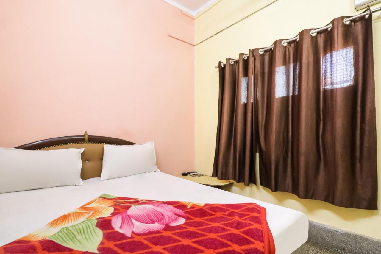 Spot On 38315 Bhagirathi Guest House Haridwār Eksteriør billede